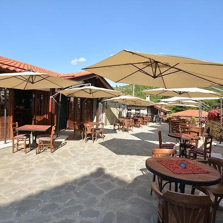 Macedonian Village Hotel & Resort Скоп'є Екстер'єр фото