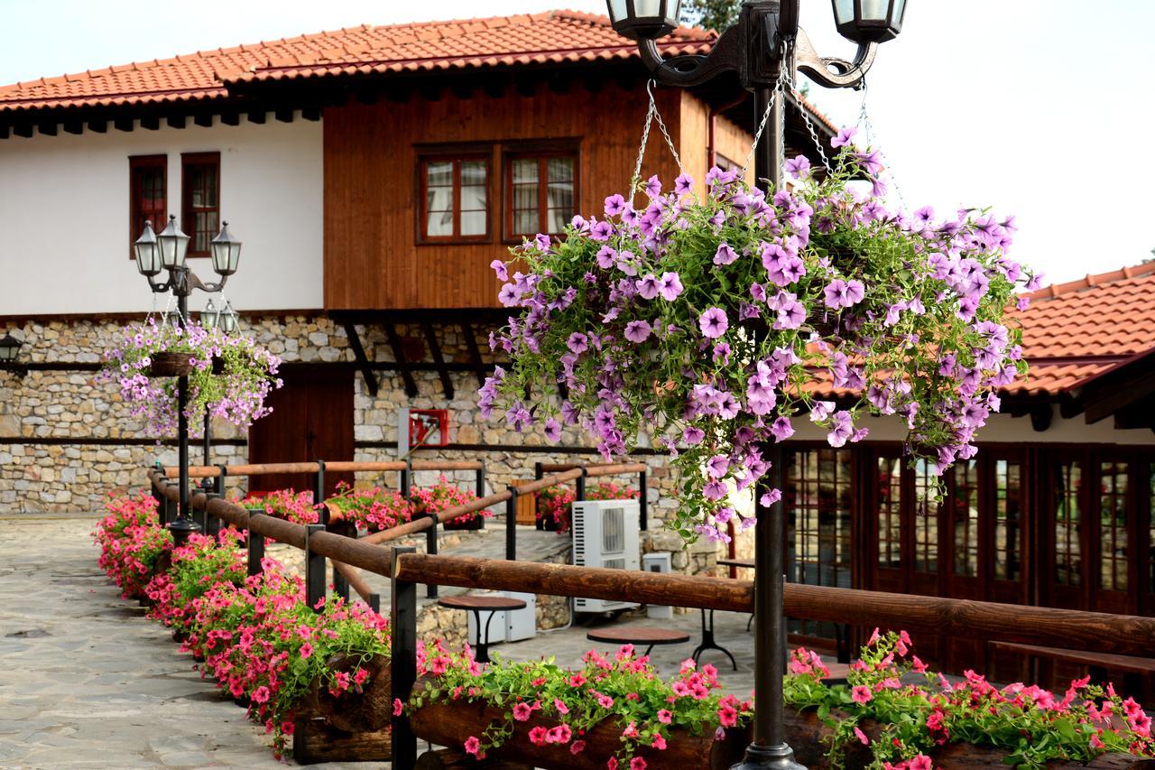 Macedonian Village Hotel & Resort Скоп'є Екстер'єр фото