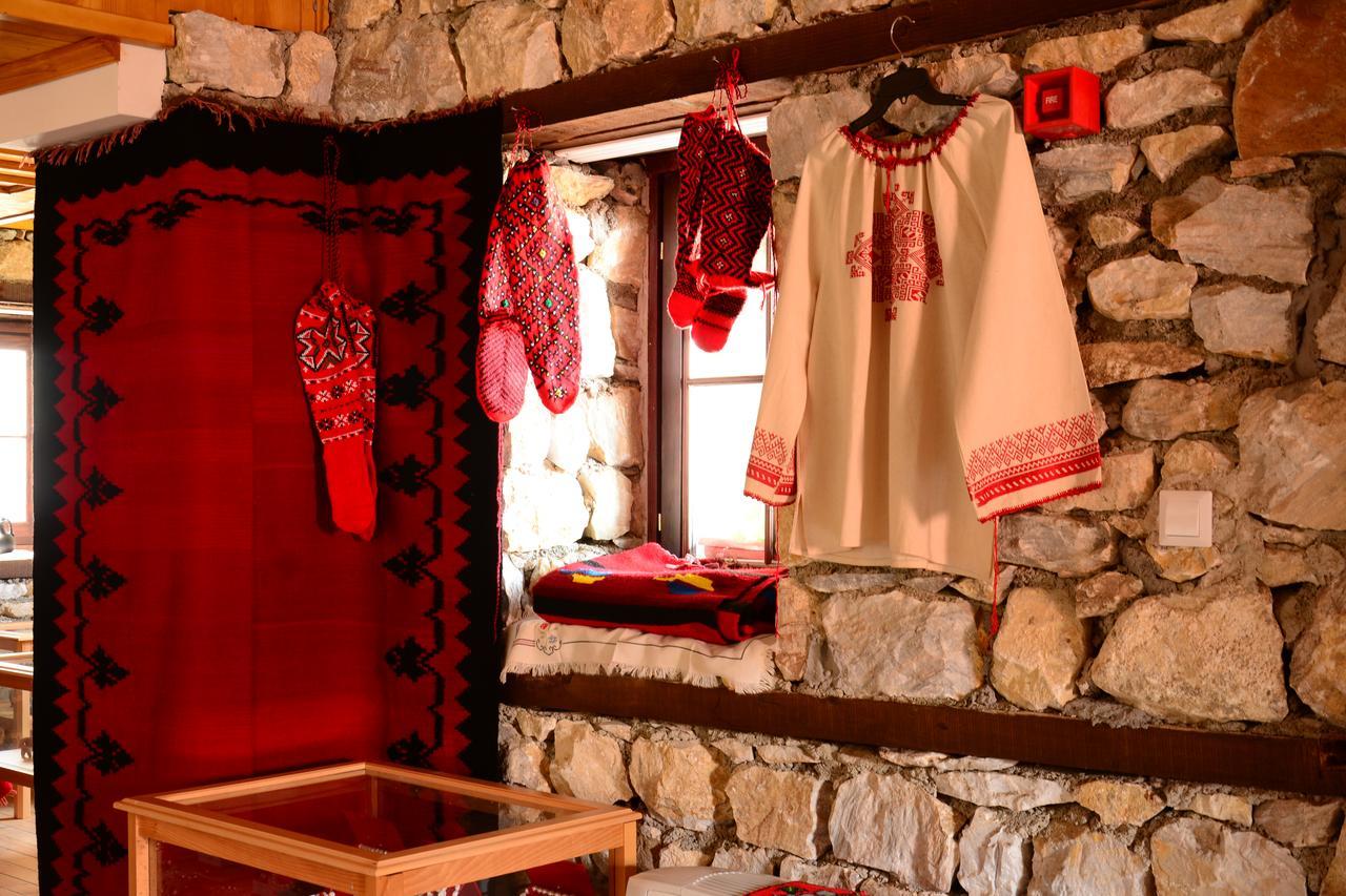 Macedonian Village Hotel & Resort Скоп'є Екстер'єр фото