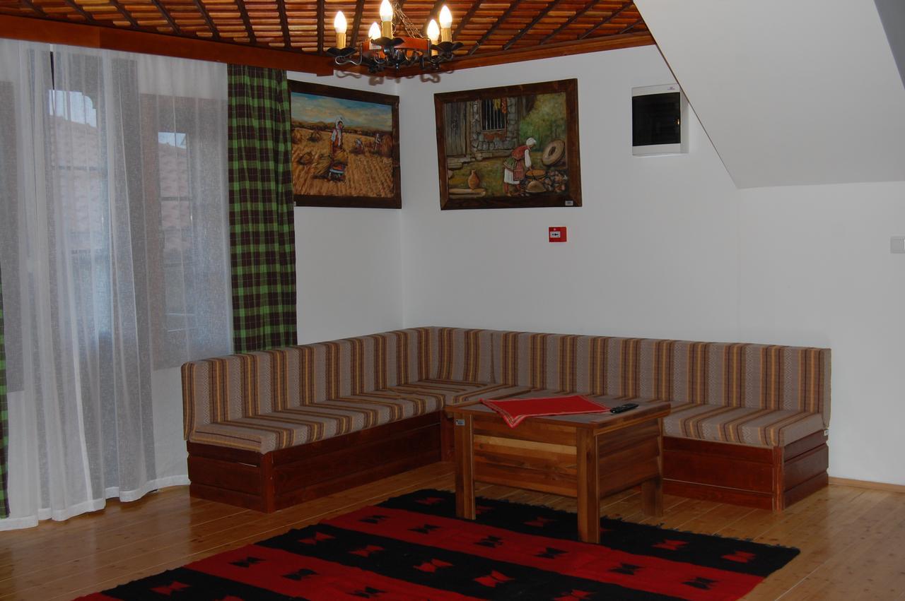 Macedonian Village Hotel & Resort Скоп'є Екстер'єр фото